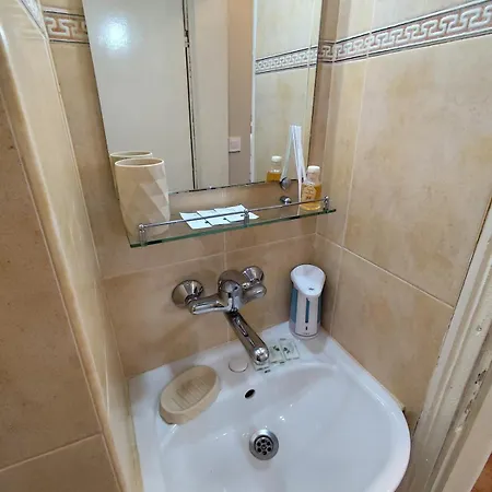 Your Place In The Heart Of And 300 Meters From The Apartmán Varna
