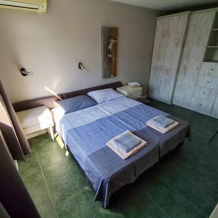 Apartmán Your Place In The Heart Of And 300 Meters From The