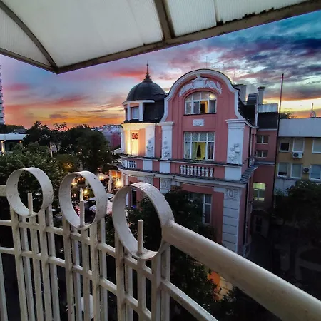 Apartmán Your Place In The Heart Of And 300 Meters From The *